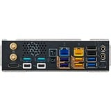 ASRock 90-MXBPQ0-A0UAYZ, Placa base negro