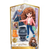 Spin Master Wizarding World, muñeca Hermione Granger de 20.3 cm con 5 accesorios y 2 atuendos, juguetes para niñas a partir de 5 años, Muñecos Wizarding World , muñeca Hermione Granger de 20.3 cm con 5 accesorios y 2 atuendos, juguetes para niñas a partir de 5 años, Muñeca fashion, Femenino, 5 año(s), Niño/niña, 203 mm, Multicolor