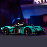 LEGO Technic Aston Martin Valkyrie, Juegos de construcción Juego de construcción, 9 año(s), Plástico, 707 pieza(s), 900 g