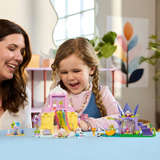 LEGO Gabby’s Dollhouse Montaña de Dulces y Jardín de Gatitos, Juegos de construcción Juego de construcción, 4 año(s), Plástico, 263 pieza(s), 686 g