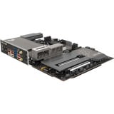 SAPPHIRE NITRO+ X870EA WIFI7 Phantom Link, Placa base negro/Plateado