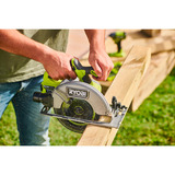 Ryobi ONE+ Sierra circular de mano sin escobillas RCS18BL-0, 18 Voltios verde/Negro