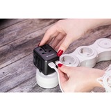 Verbatim 49543 adaptador de enchufe eléctrico Universal Negro, Enchufe del recorrido negro, Universal, Universal, Tipo A, Tipo B, Tipo C (Europlug), Tipo E (FR), Tipo F, Tipo G (RU), Tipo I (AU), Tipo J (CH),..., Tipo A, Tipo B, Tipo C, Tipo D (RU), Tipo E (FR), Tipo F, Tipo G (RU), Tipo H (IL), Tipo I (AU),..., 100 - 250 V, 50 - 60 Hz