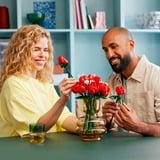 LEGO Botanicals Ramo de Rosas, Juegos de construcción Juego de construcción, 18 año(s), Plástico, 822 pieza(s), 734 g