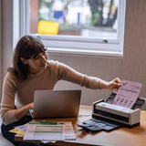 Brother ADS-1300 Escáner con alimentador automático de documentos (ADF) 1200 x 1200 DPI A4 Blanco, Escáner de alimentación de hojas gris, 215,9 x 355,6 mm, 1200 x 1200 DPI, 30 ppm, Escáner con alimentador automático de documentos (ADF), Blanco, LED