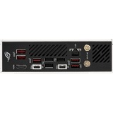 ASUS ROG STRIX X670E-I GAMING WIFI AMD X670 Zócalo AM5 mini ITX, Placa base negro/Plateado, AMD, Zócalo AM5, DDR5-SDRAM, 64 GB, DIMM, Doble canal
