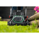 Bosch Cortacésped a batería Rotak18V2-43, 36 voltios (2x18V) + cuchilla + enchufe de mulching verde/Negro