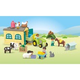 PLAYMOBIL Junior: Aventura en la granja con tractor, remolque y amigos animales, Juegos de construcción 