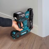 Makita Clavadora de cabeza aplastada a batería DBN601Z, 18 Voltios, Nagler azul/Negro