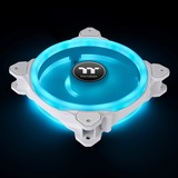 Thermaltake Ventilador de Radiador SWAFAN 14 RGB TT Premium Edition Blanco (Paquete de 3 ventiladores) blanco