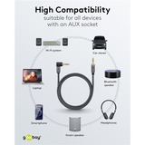goobay Cable de conexión de audio Plus AUX 3,5mm estéreo, 90° negro/Plateado