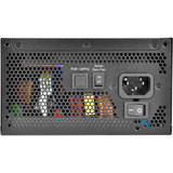 Thermaltake WG0750RE, Fuente de alimentación de PC negro