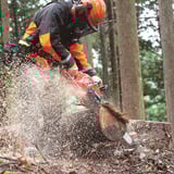 Makita UC030GZ03, Motosierra rojo