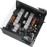 DeepCool R-PL550D-FC0B-EU-V2, Fuente de alimentación de PC negro