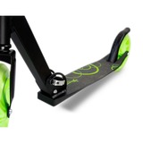 Muuwmi Lights Patinete de aluminio GLOW 215 mm, Vespa negro/Verde