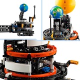 LEGO Technic Planeta Tierra y Luna en Órbita, Juegos de construcción Juego de construcción, 10 año(s), Plástico, 526 pieza(s), 1,03 kg