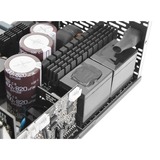Thermaltake PS-TPD-1550FNFATE-3, Fuente de alimentación de PC negro