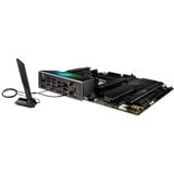ASUS ROG STRIX X670E-F GAMING WIFI AMD X670 Zócalo AM5 ATX, Placa base negro, AMD, Zócalo AM5, AMD Ryzen™ 7, DDR5-SDRAM, 128 GB, DIMM