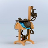 Schleich HORSE CLUB 42613 accesorio para figuras de juguete para niños Soporte para silla de montar, Muñecos Soporte para silla de montar, 5 año(s), Negro, Marrón