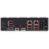 GIGABYTE X870E AORUS XTREME AI TOP Placa base - Compatible con procesadores AMD Ryzen serie 9000, VRM de 18+2+2 fases, hasta 8800 MHz DDR5 (OC), 1xPCIe 5.0 M.2 + 3xPCIe 4.0 M.2, WI-FI 7, LAN 10 GbE, USB 4 negro, VRM de 18+2+2 fases, hasta 8800 MHz DDR5 (OC), 1xPCIe 5.0 M.2 + 3xPCIe 4.0 M.2, WI-FI 7, LAN 10 GbE, USB 4, AMD, Zócalo AM5, AMD Ryzen 7000 Series, AMD Ryzen 8000 Series, AMD Ryzen 9000 Series, Zócalo AM5, DDR5-SDRAM, 256 GB