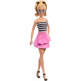 Mattel HRH11, Muñecos 