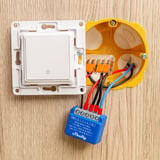 Shelly Wave 1 Mini LR, Relé azul