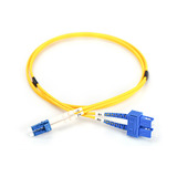 Digitus DK-2932-10, Cable amarillo