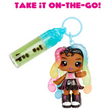 MGA Entertainment Yummiland Lip Gloss Doll Sour Sweeties - Sasha Sourworms, Muñecos Minifigura, Femenino, 4 año(s), Niño/niña, Multicolor