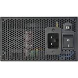 SilverStone HELA 2500R, Fuente de alimentación de PC negro