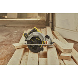 Stanley Sierra circular de mano a batería, 18 Voltios negro/Amarillo