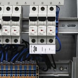 Shelly Shelly 3EM-63T Gen3, Instrumento de medición blanco