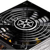 SilverStone SST-SX800-LTI v1.2, Fuente de alimentación de PC negro