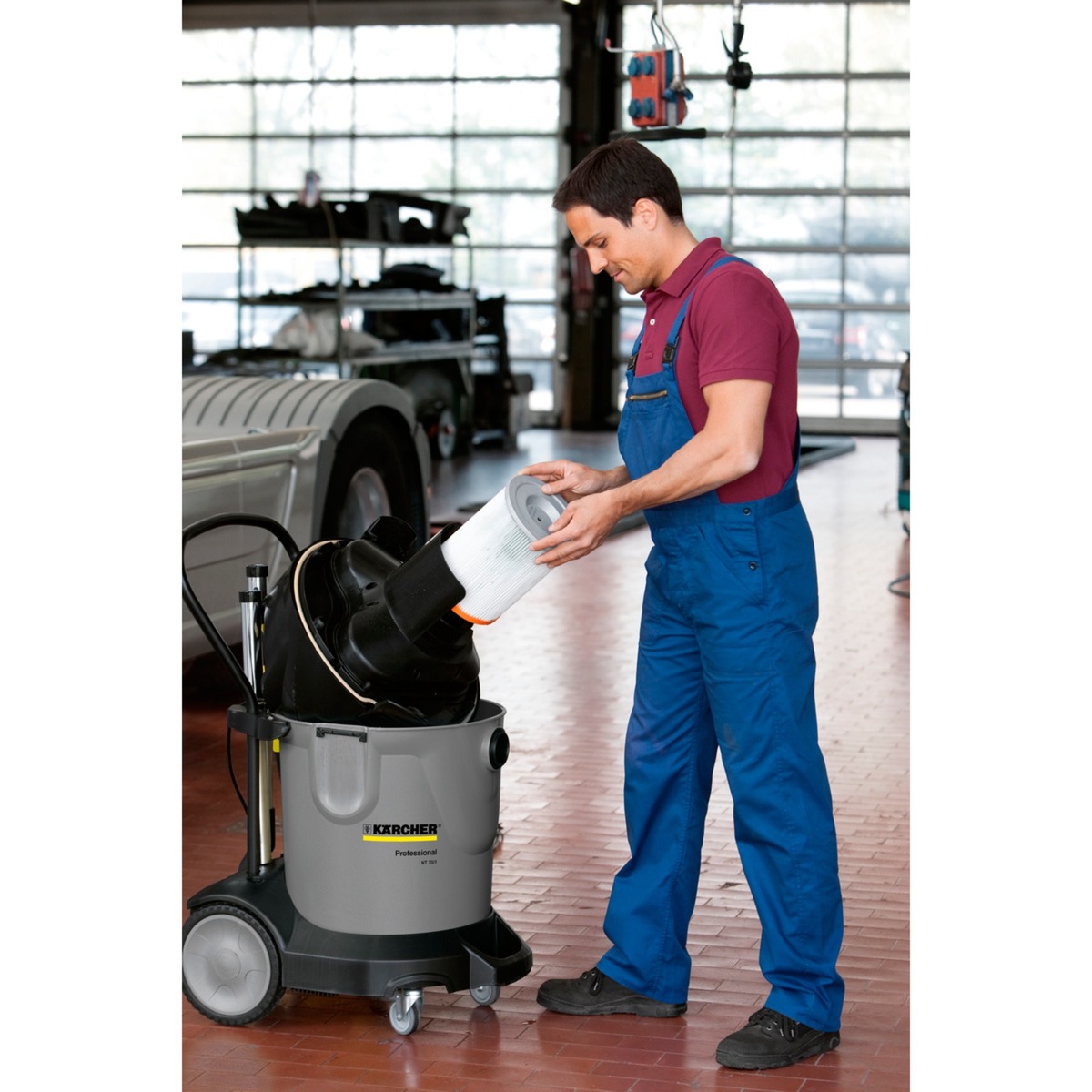 Kärcher NT 70/2 70 L Aspiradora de tambor Seca y húmeda 2400 W Bolsa para el polvo, Aspiradora en húmedo y en seco 2400 W, Aspiradora de tambor, Seca y húmeda, Bolsa para el polvo, 70 L, 75 dB